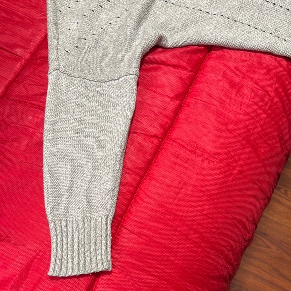 Women's Gray Sweater - Picture 3 of 4
